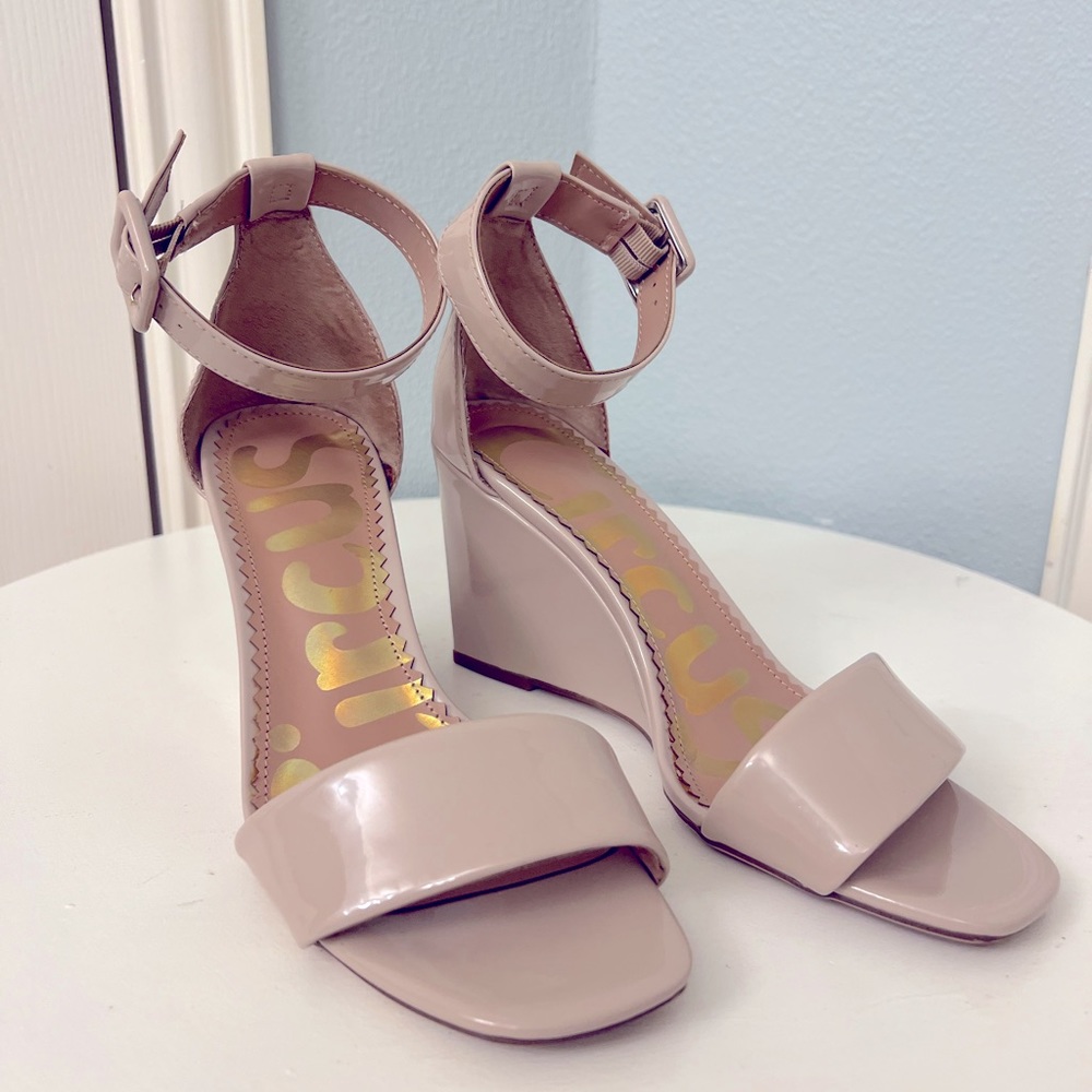 Sam Edelman NY Circus Elgin Wedge sandal in size 8